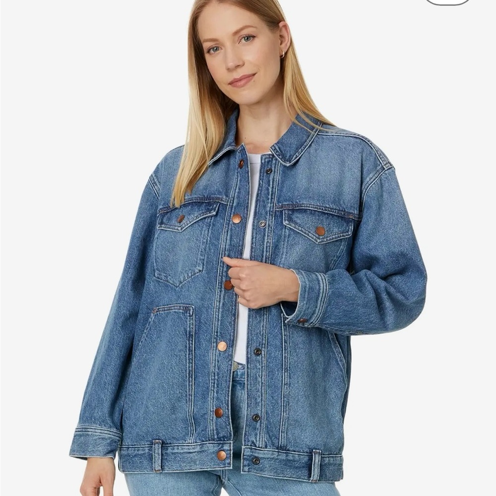Madewell Oversized Trucker Jean Jacket – Soft and Comfortable